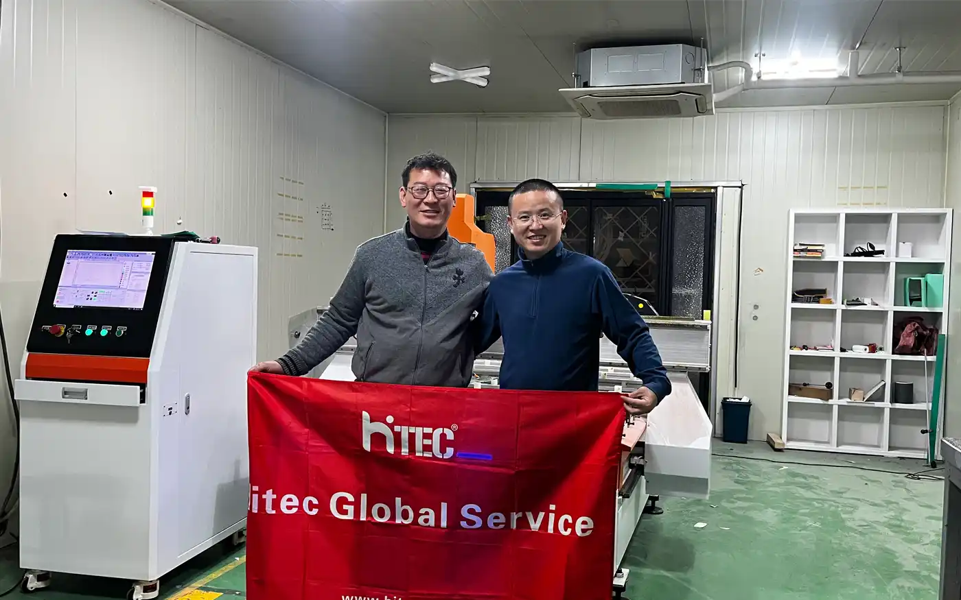 HITEC Laser Engineer Training for Mirror Laser Engraving in Korea HITEC Laser engineer training mirror laser engraving in Korea