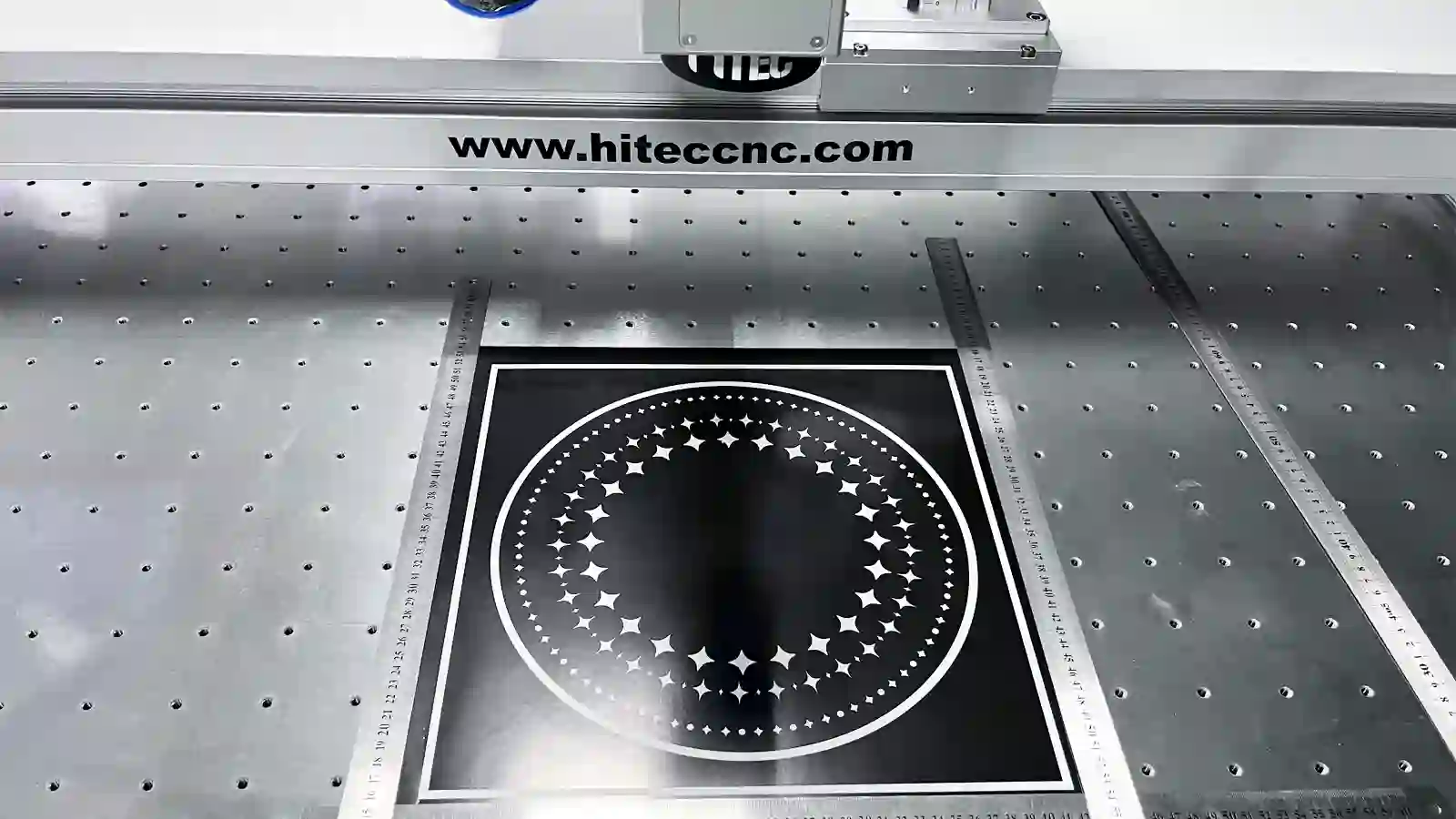 continuous fiber laser flying marking system