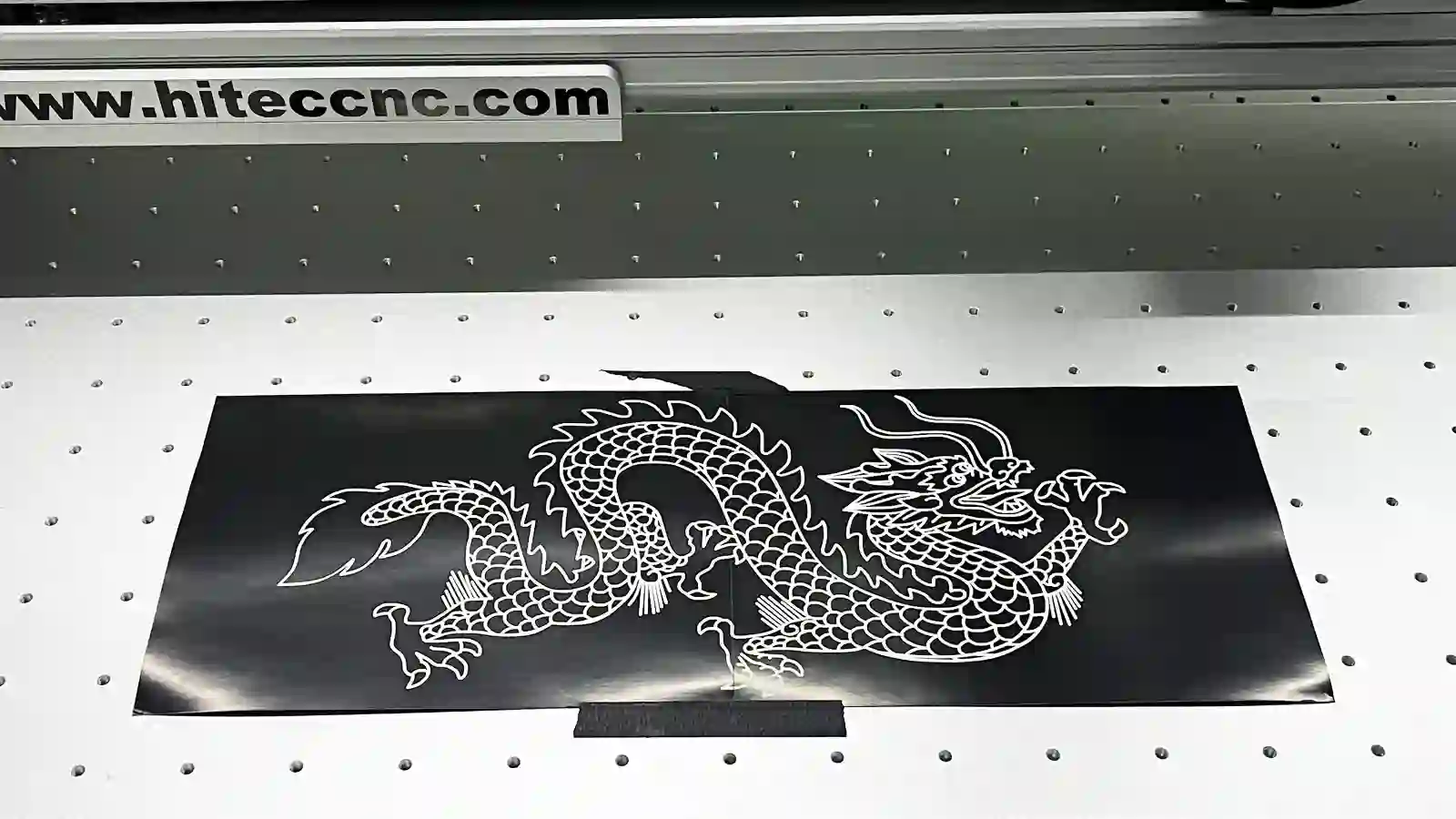 online flying laser marking of metal workpieces