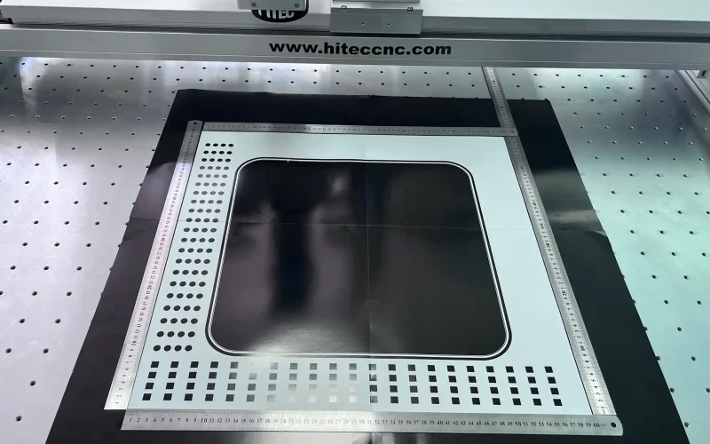Large format laser marking machine with no stitching error for seamless metal marking